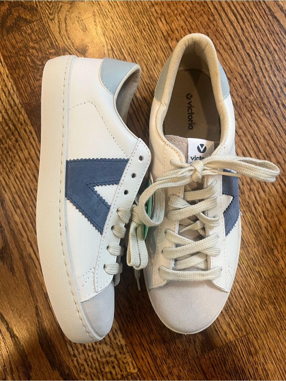 Victoria Berlin Leather Women’s Sneaker Size 38 - Picture 2 of 8